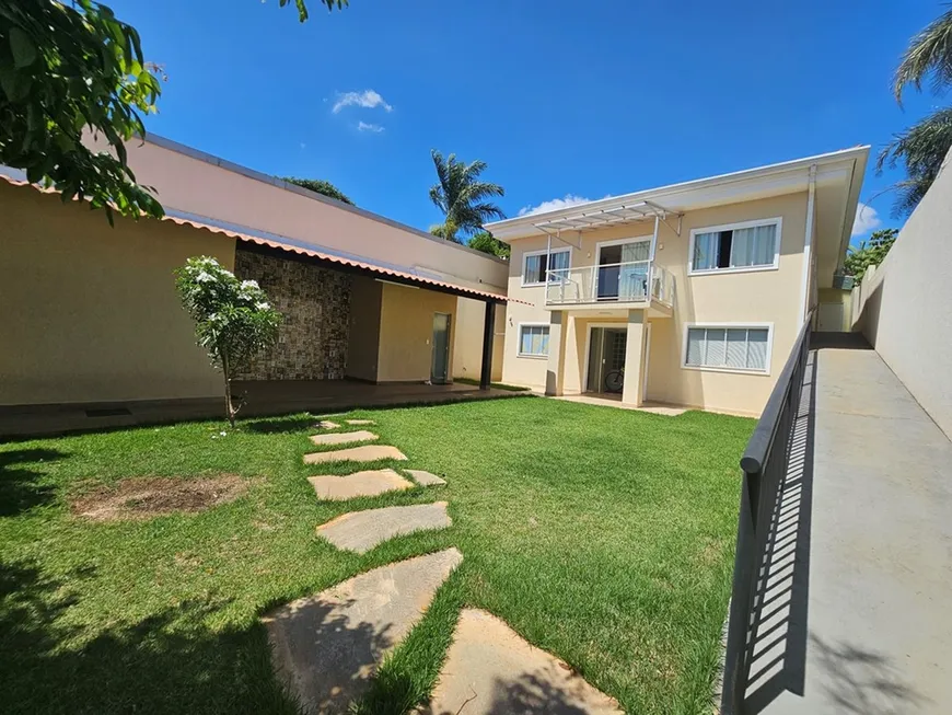 Foto 1 de Casa de Condomínio com 3 Quartos à venda, 176m² em Setor Habitacional Vicente Pires, Brasília