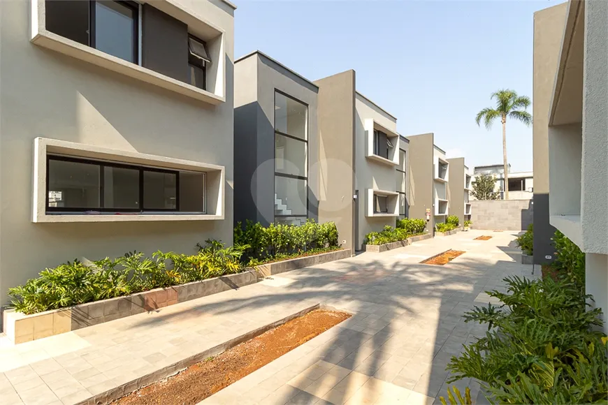 Foto 1 de Casa de Condomínio com 4 Quartos à venda, 401m² em Campo Belo, São Paulo