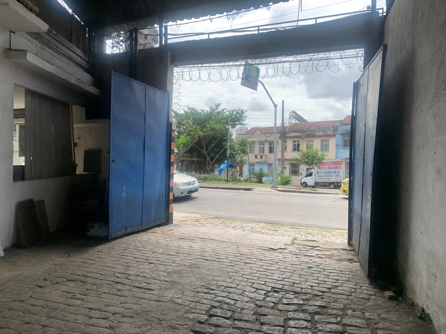 Foto 1 de Galpão/Depósito/Armazém para venda ou aluguel, 1206m² em Encantado, Rio de Janeiro