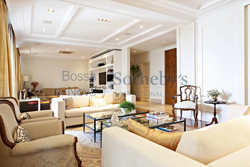 Foto 1 de Apartamento com 3 Quartos à venda, 368m² em Panamby, São Paulo