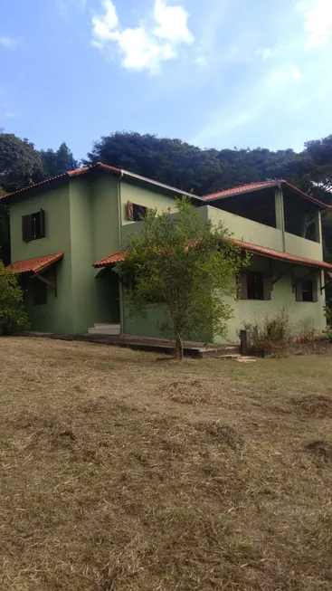 Foto 1 de Fazenda/Sítio com 5 Quartos à venda, 20000m² em Zona Rural, São Thomé das Letras