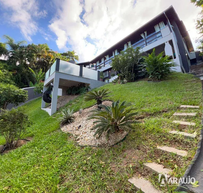 Foto 1 de Casa com 4 Quartos à venda, 368m² em Fazenda, Itajaí