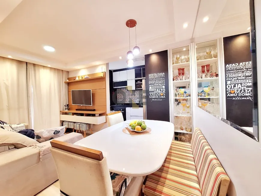 Foto 1 de Apartamento com 2 Quartos à venda, 61m² em Granja Viana, Cotia