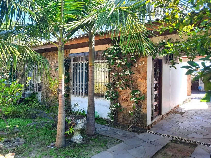 Foto 1 de Casa com 2 Quartos à venda, 79m² em Santo Onofre, Viamão