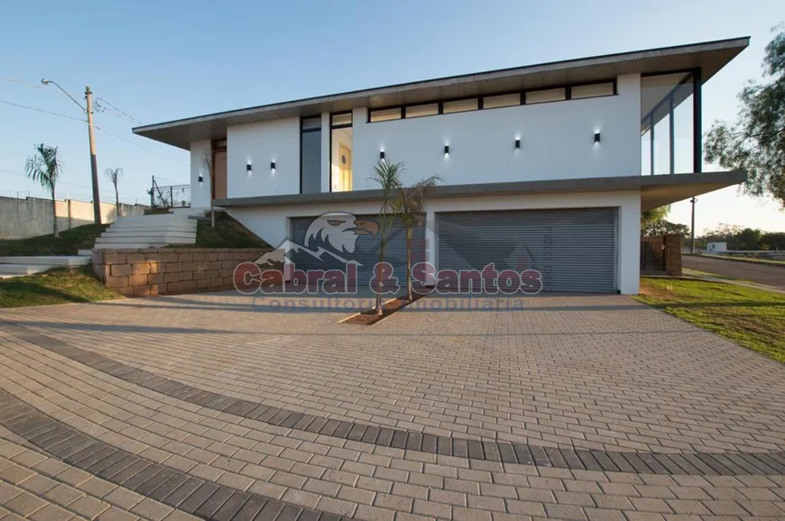 Foto 1 de Casa com 4 Quartos à venda, 380m² em JARDIM DOS LAGOS, Indaiatuba