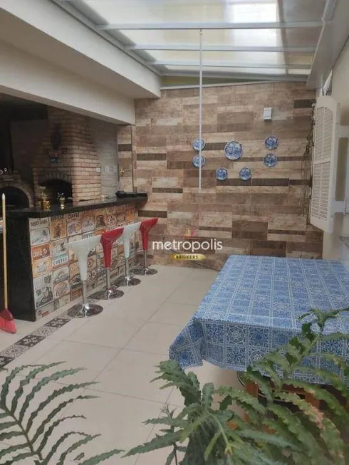 Foto 1 de Casa com 5 Quartos para venda ou aluguel, 300m² em Vila Camilopolis, Santo André