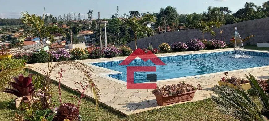 Foto 1 de Fazenda/Sítio com 3 Quartos à venda, 160m² em Ibiuna, Ibiúna