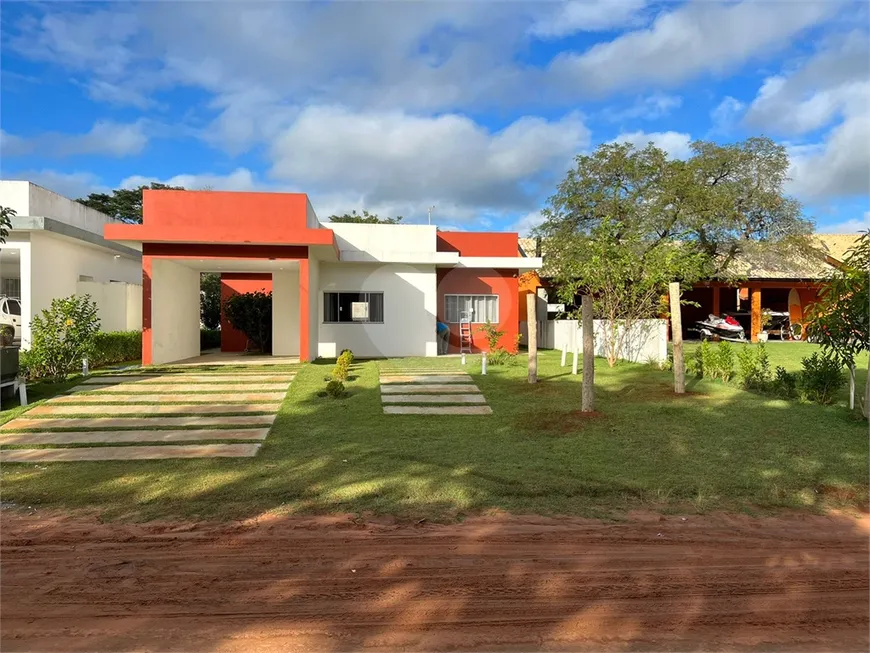 Foto 1 de Casa com 3 Quartos à venda, 153m² em Terras de Santa Cristina XIII Setor Iate, Paranapanema