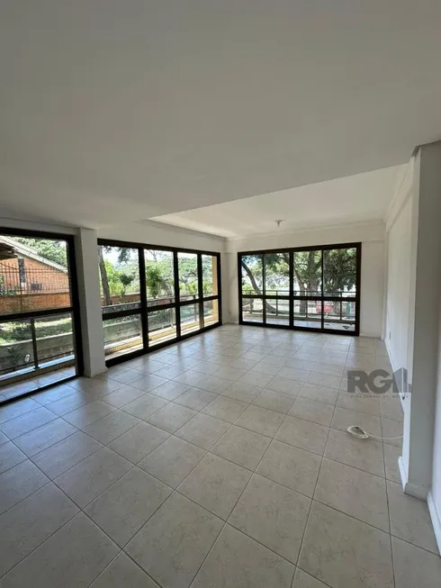 Foto 1 de Apartamento com 3 Quartos para alugar, 134m² em Vila Assunção, Porto Alegre