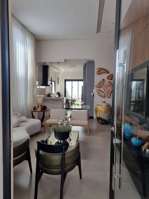 Foto 1 de Casa com 3 Quartos à venda, 165m² em Alto Umuarama, Uberlândia