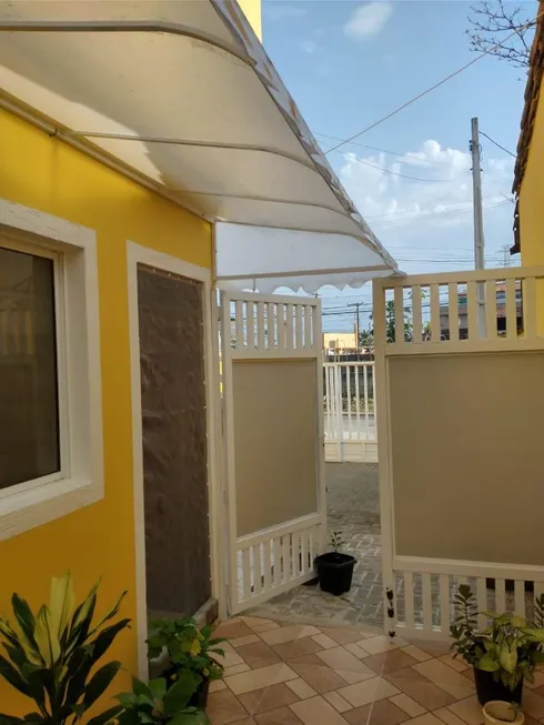 Foto 1 de Casa com 2 Quartos à venda, 62m² em Santa Terezinha, Itanhaém