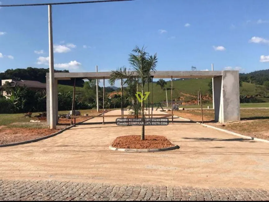 Foto 1 de Lote/Terreno à venda, 325m² em Belchior Central, Gaspar