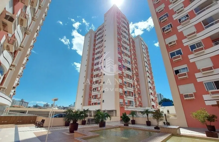 Foto 1 de Apartamento com 3 Quartos à venda, 82m² em Barreiros, São José