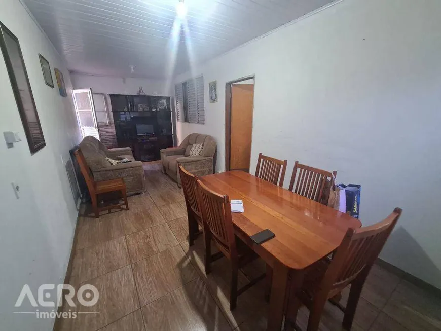 Foto 1 de Casa com 2 Quartos à venda, 128m² em Vila Cardia, Bauru