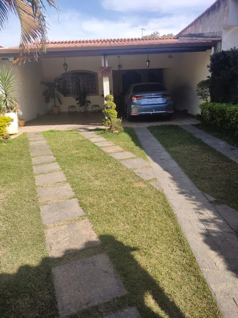 Foto 1 de Casa com 3 Quartos à venda, 250m² em Jardim São Luís, Suzano