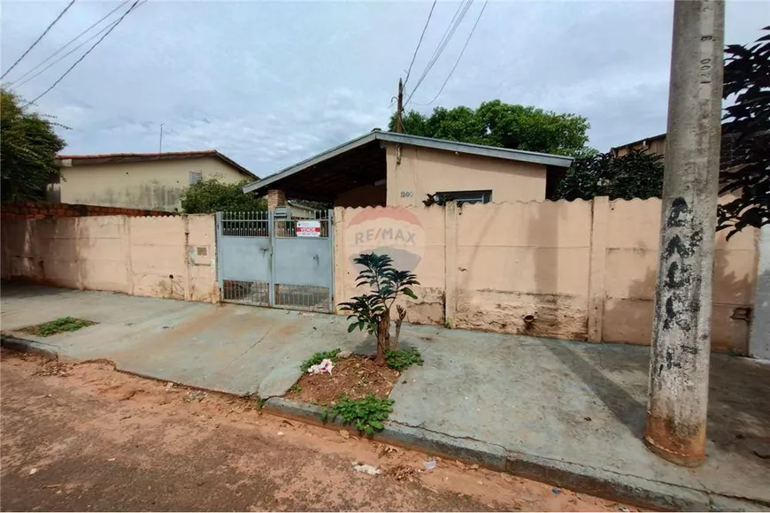 Foto 1 de Casa com 2 Quartos à venda, 68m² em Vila Toninho, São José do Rio Preto