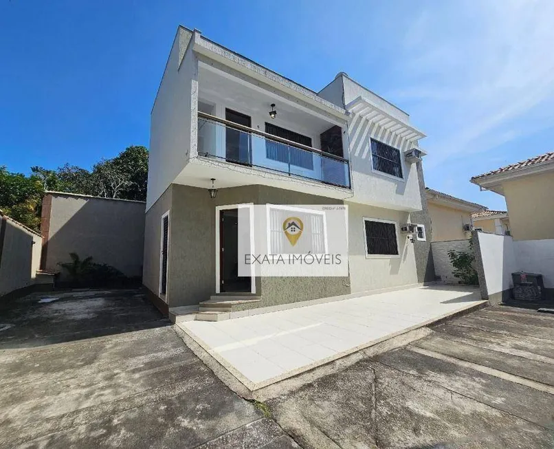 Foto 1 de Casa com 2 Quartos à venda, 68m² em Costazul, Rio das Ostras