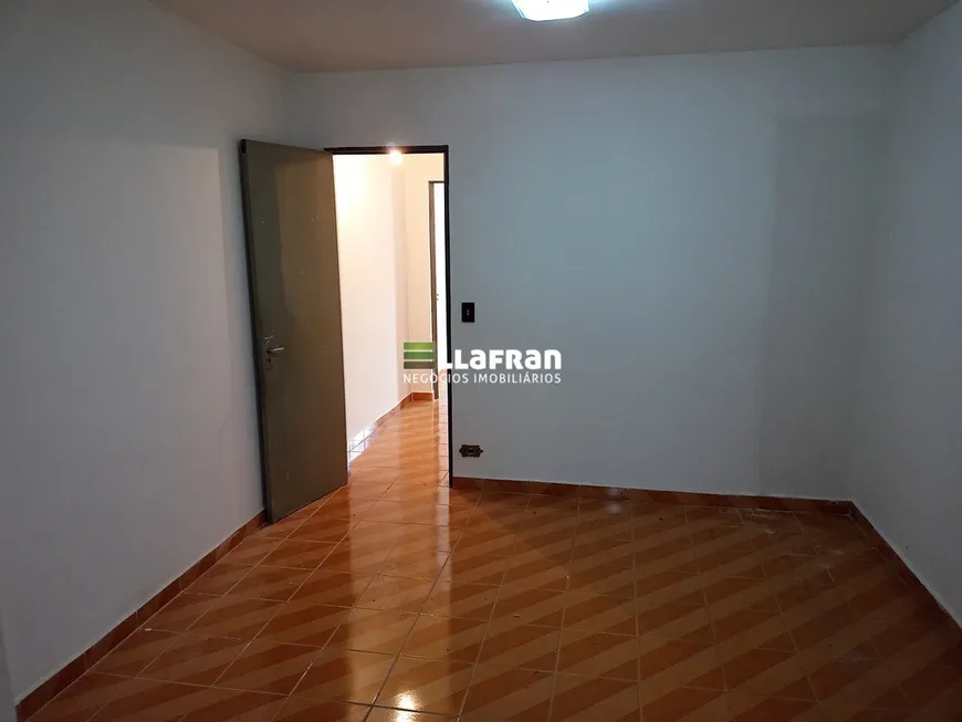 Foto 1 de Casa com 2 Quartos à venda, 70m² em Jardim Maria Virginia, São Paulo