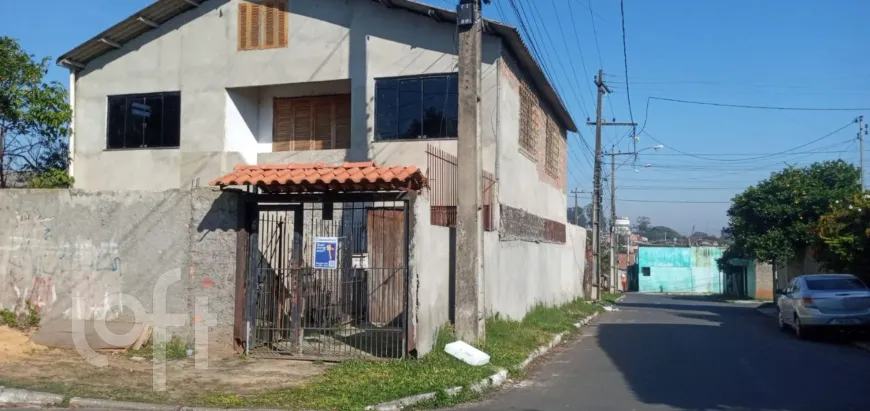 Foto 1 de Casa com 6 Quartos à venda, 150m² em Guajuviras, Canoas