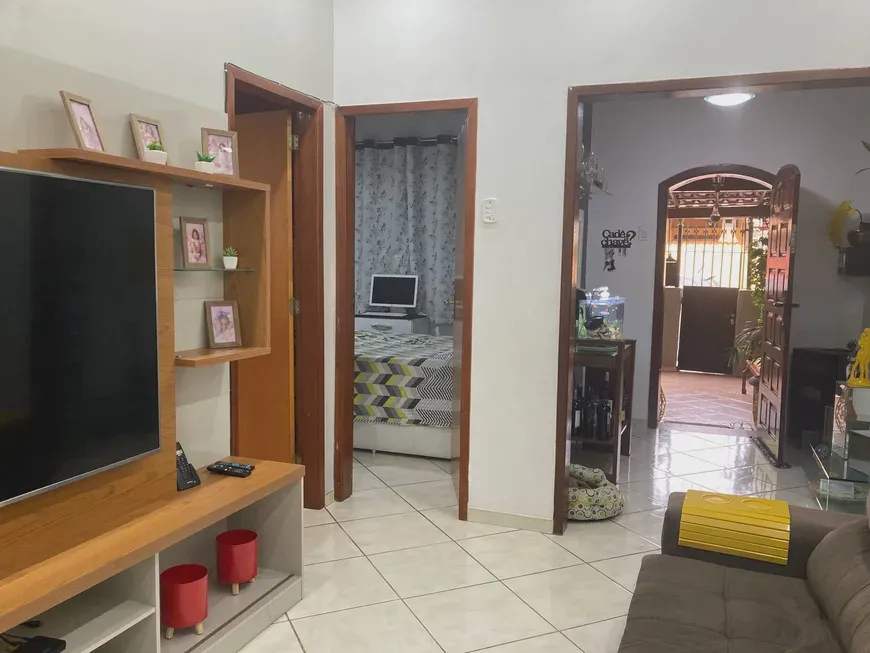 Foto 1 de Casa com 2 Quartos à venda, 63m² em Barbalho, Salvador