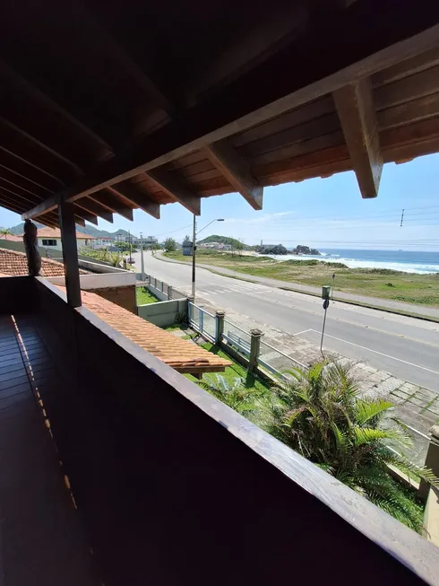 Foto 1 de Sobrado com 3 Quartos à venda, 120m² em Praia Grande, São Francisco do Sul