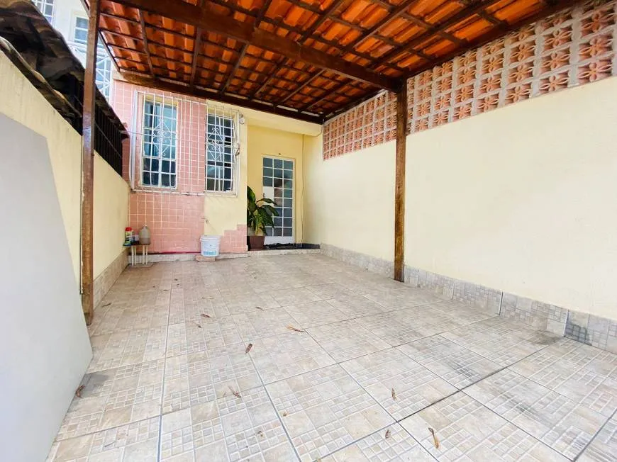 Foto 1 de Casa com 2 Quartos à venda, 85m² em Santa Mônica, Belo Horizonte