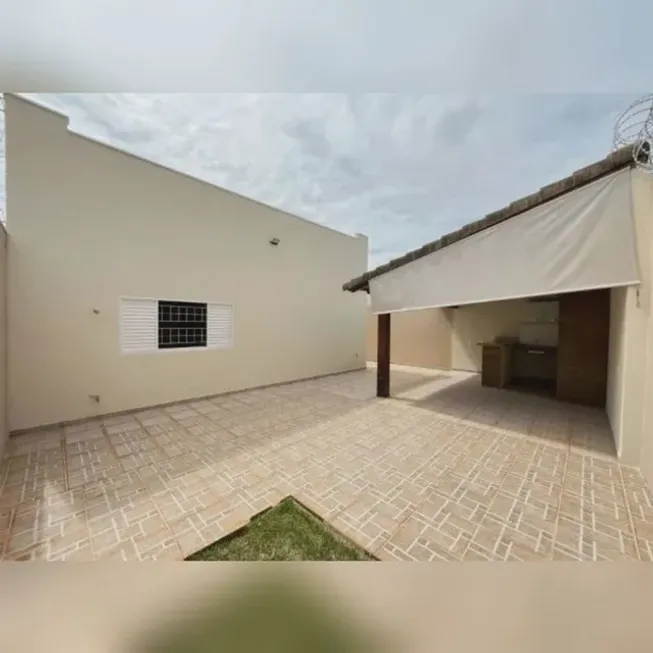 Foto 1 de Casa com 3 Quartos à venda, 60m² em Itapuã, Salvador