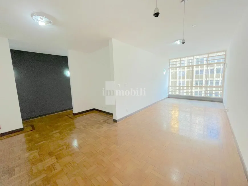 Foto 1 de Apartamento com 2 Quartos à venda, 130m² em Higienópolis, São Paulo