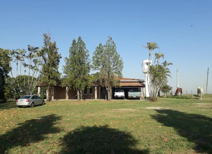 Foto 1 de Fazenda/Sítio com 3 Quartos à venda, 120m² em Zona Rural, Tietê