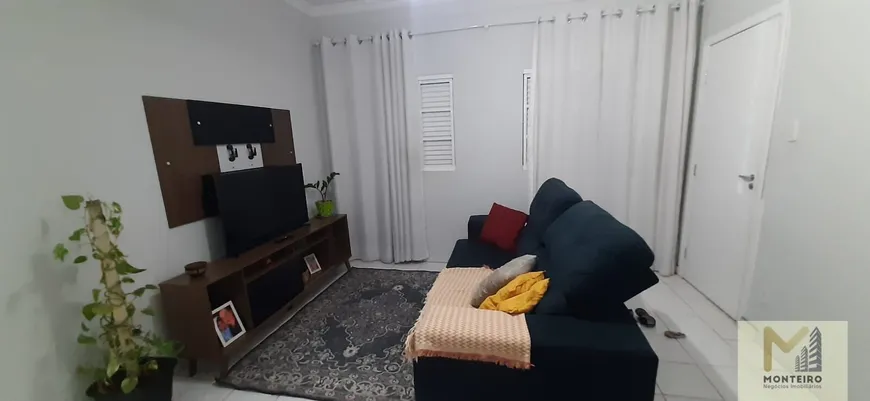 Foto 1 de Apartamento com 2 Quartos à venda, 46m² em Jardim Aeroporto, Várzea Grande