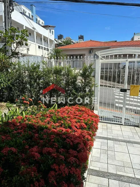 Foto 1 de Casa com 3 Quartos à venda, 198m² em Canto, Florianópolis