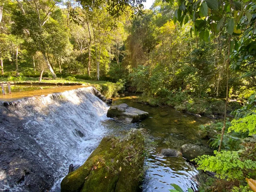 Foto 1 de Lote/Terreno à venda, 633m² em Varginha, Teresópolis