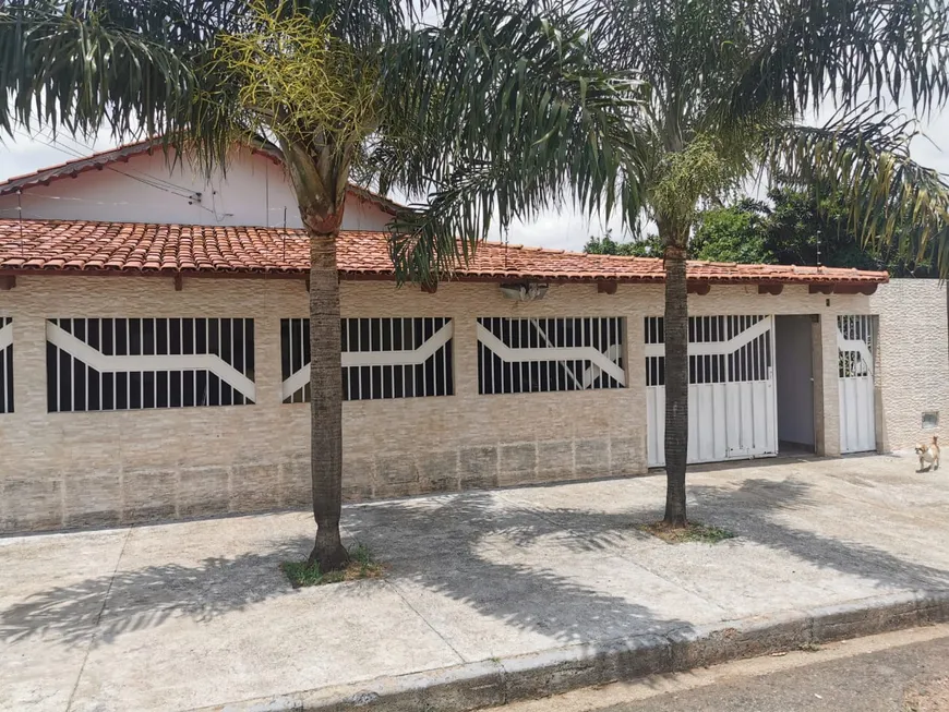 Foto 1 de Casa com 3 Quartos à venda, 301m² em Vila Brasília, Aparecida de Goiânia