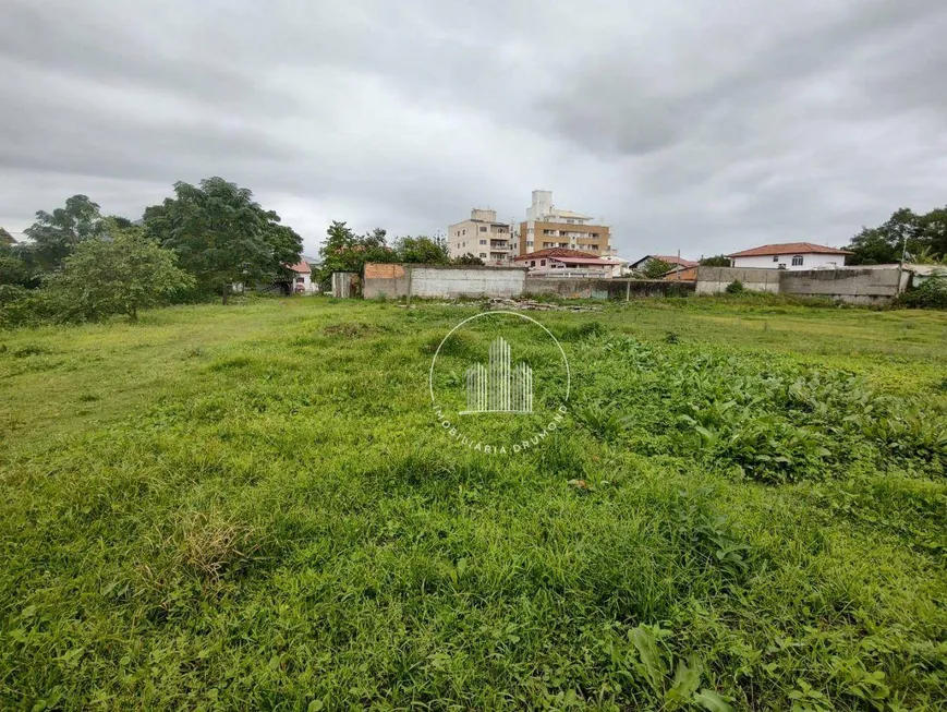 Foto 1 de Lote/Terreno à venda, 3327m² em Centro, Palhoça