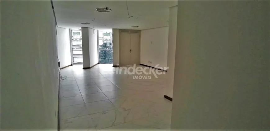 Foto 1 de Sala Comercial para alugar, 48m² em Independência, Porto Alegre