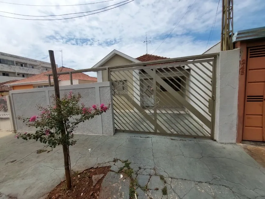 Foto 1 de Casa com 3 Quartos para alugar, 93m² em Centro, Araraquara