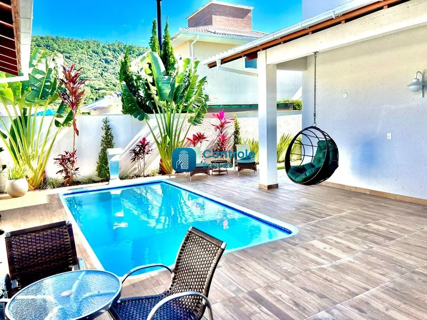 Foto 1 de Casa com 3 Quartos à venda, 252m² em Ingleses Norte, Florianópolis