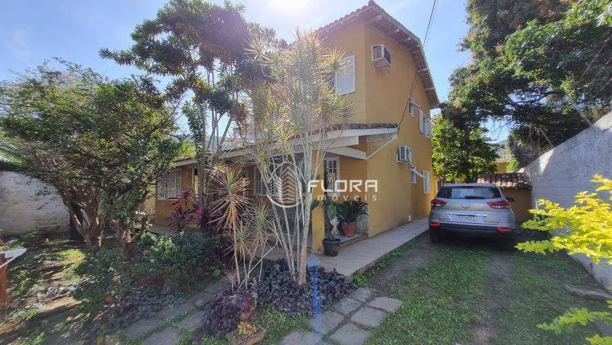 Foto 1 de Casa com 5 Quartos à venda, 290m² em Itaipu, Niterói