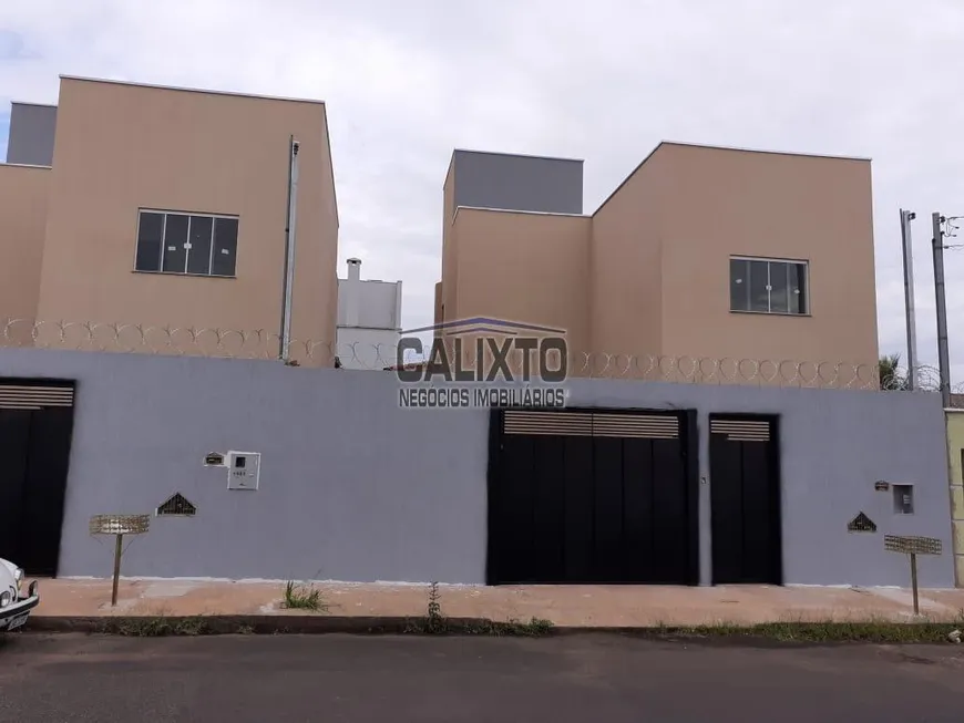 Foto 1 de Sobrado com 2 Quartos à venda, 80m² em Custódio Pereira, Uberlândia