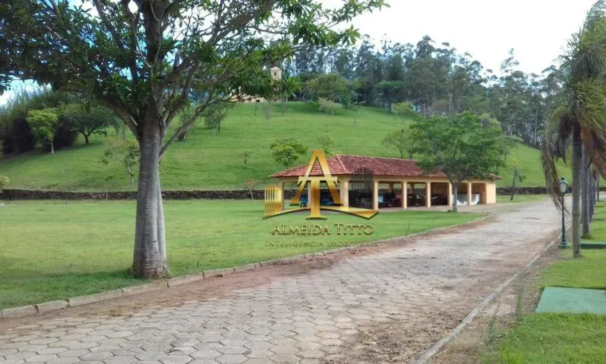 Foto 1 de Fazenda/Sítio com 20 Quartos à venda, 10000m² em Centro, Botucatu