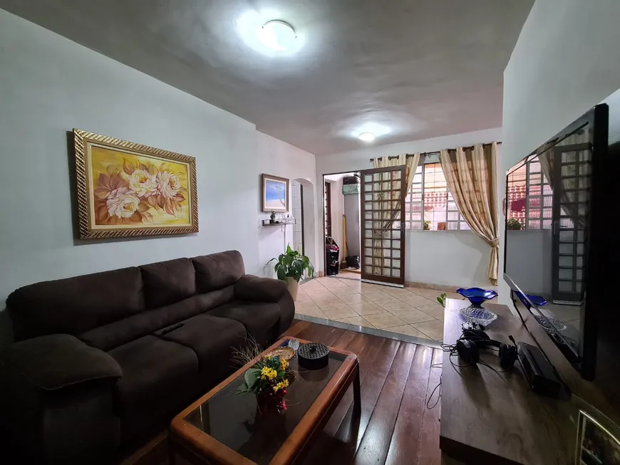 Foto 1 de Casa com 7 Quartos à venda, 506m² em Caiçaras, Belo Horizonte