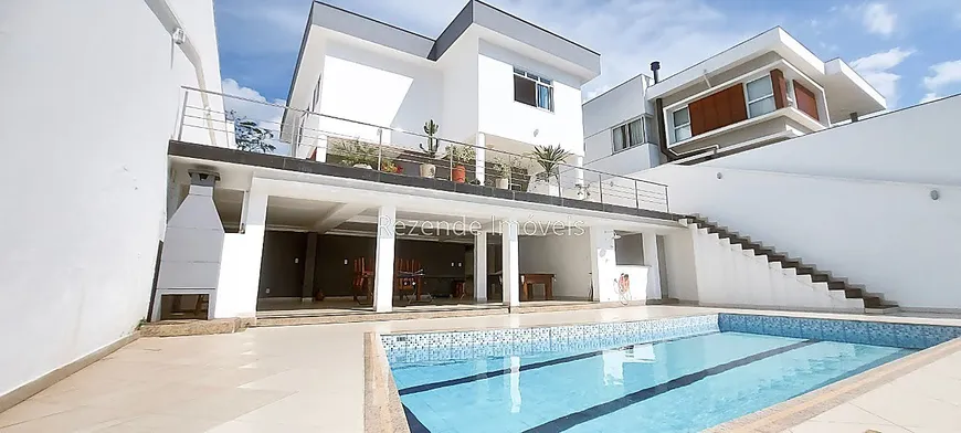Foto 1 de Casa de Condomínio com 4 Quartos à venda, 500m² em Estrela Sul, Juiz de Fora