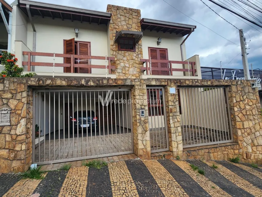 Foto 1 de Sobrado com 3 Quartos à venda, 351m² em Vila Nogueira, Campinas