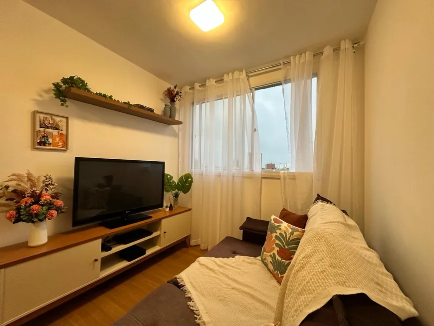 Foto 1 de Apartamento com 2 Quartos à venda, 43m² em Piqueri, São Paulo
