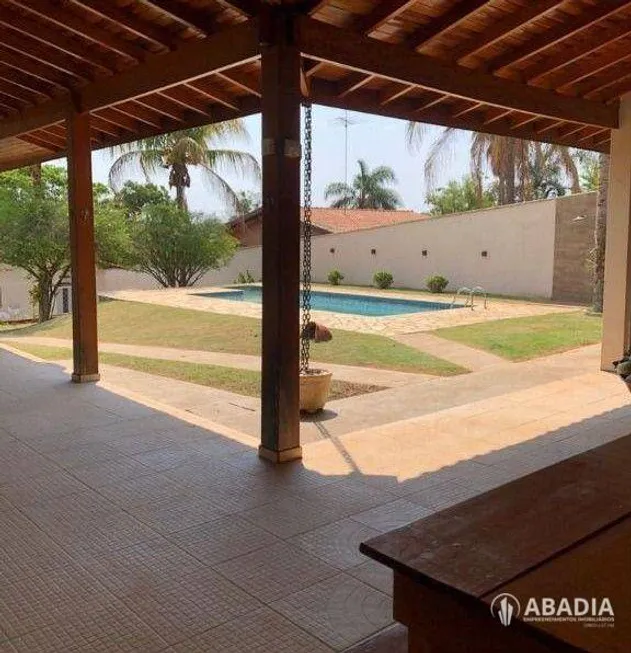 Foto 1 de Fazenda/Sítio com 4 Quartos à venda, 403m² em Sao Luiz, Paulínia