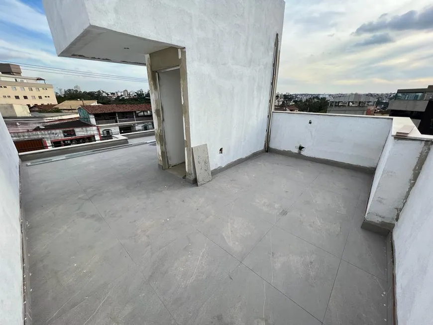 Foto 1 de Casa com 3 Quartos à venda, 120m² em Planalto, Belo Horizonte