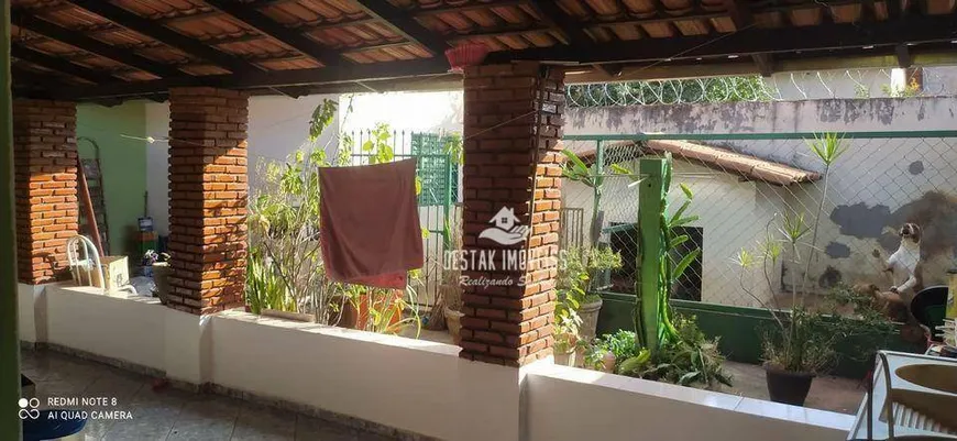 Foto 1 de Casa com 4 Quartos à venda, 197m² em Nova Uberlandia, Uberlândia