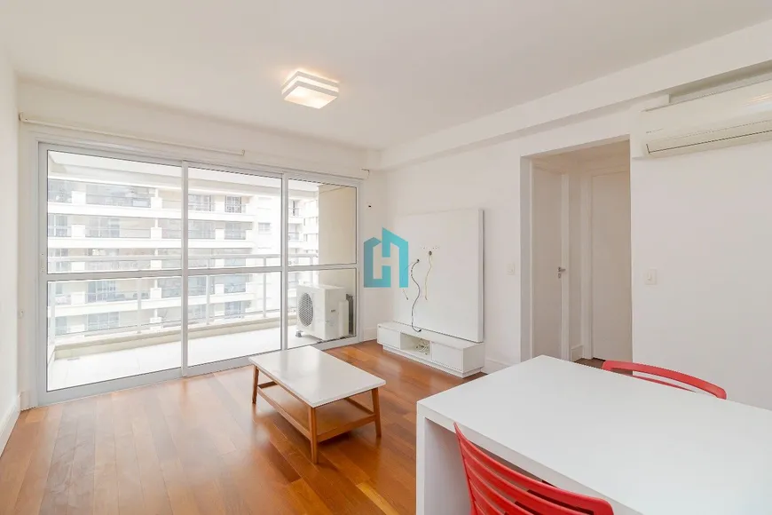 Foto 1 de Apartamento com 2 Quartos à venda, 65m² em Jardins, São Paulo