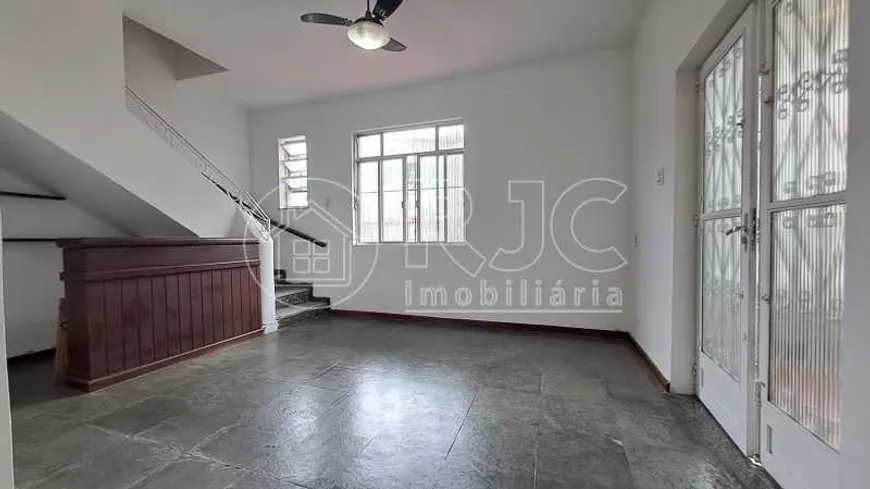 Foto 1 de Casa com 3 Quartos à venda, 210m² em Andaraí, Rio de Janeiro