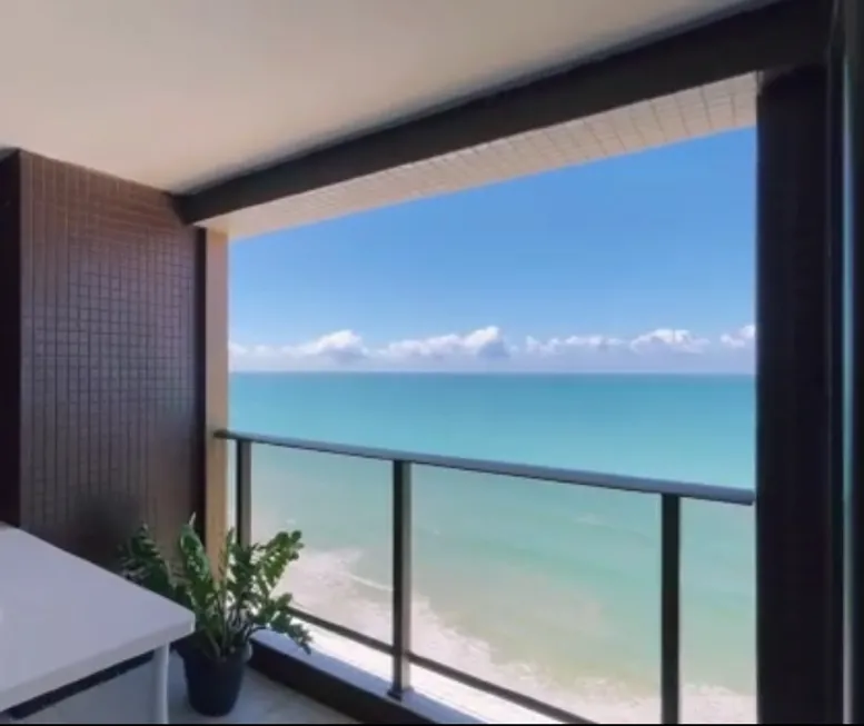Foto 1 de Apartamento com 2 Quartos à venda, 68m² em Areia Preta, Natal